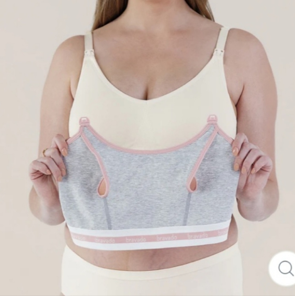 BRAVADO! Strapless Pumping Accessory Hands-Free Clip & Pump